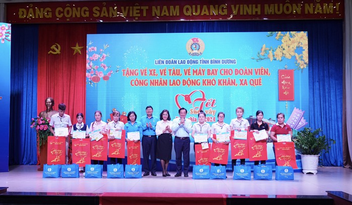 Ngày ấm áp tại Bình Dương- Ảnh 2. Ngày ấm áp tại Bình Dương- Ảnh 2.