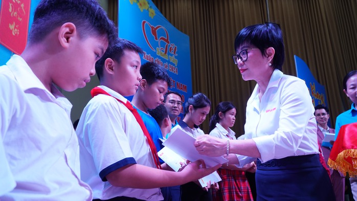 Ngày ấm áp tại Bình Dương- Ảnh 3. Ngày ấm áp tại Bình Dương- Ảnh 3.