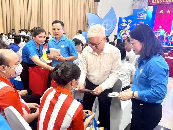 Ngày ấm áp tại Bình Dương- Ảnh 4. Ngày ấm áp tại Bình Dương- Ảnh 4.