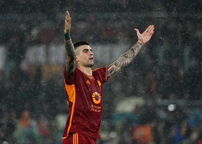 Thắng ngược dòng AS Roma, Inter Milan xây chắc ngôi đầu Seria A- Ảnh 2. Thắng ngược dòng AS Roma, Inter Milan xây chắc ngôi đầu Seria A- Ảnh 2.