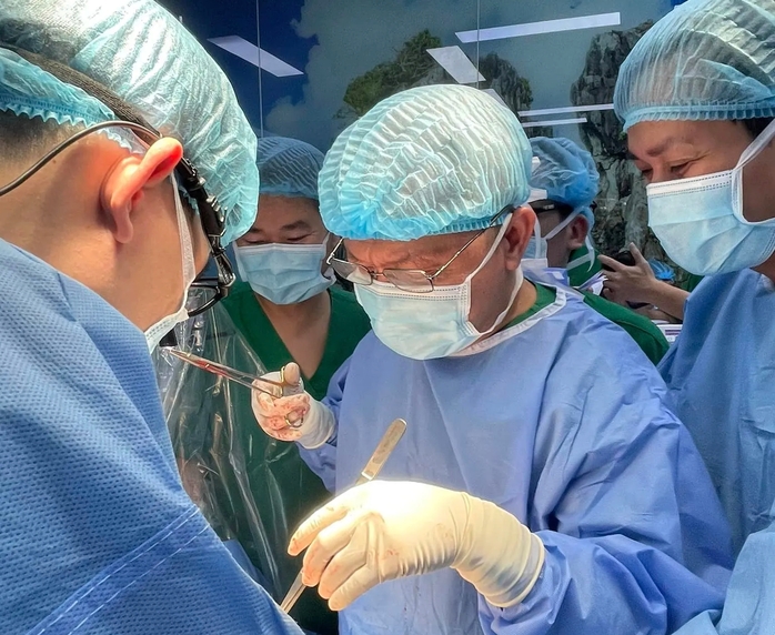 Cô gái trẻ được ghép phổi, tái sinh sự sống ngày đầu năm mới- Ảnh 3. Cô gái trẻ được ghép phổi, tái sinh sự sống ngày đầu năm mới- Ảnh 3.