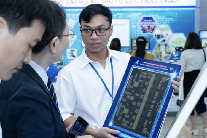 Đào tạo nhân lực thiết kế vi mạch: Đón đầu xu hướng dịch chuyển- Ảnh 1. Đào tạo nhân lực thiết kế vi mạch: Đón đầu xu hướng dịch chuyển- Ảnh 1.