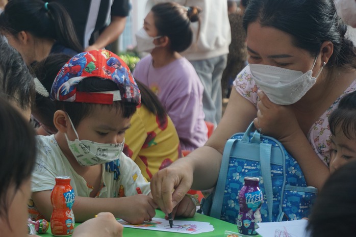 Những đứa trẻ nhiều năm đón Tết ở bệnh viện- Ảnh 4. Những đứa trẻ nhiều năm đón Tết ở bệnh viện- Ảnh 4.