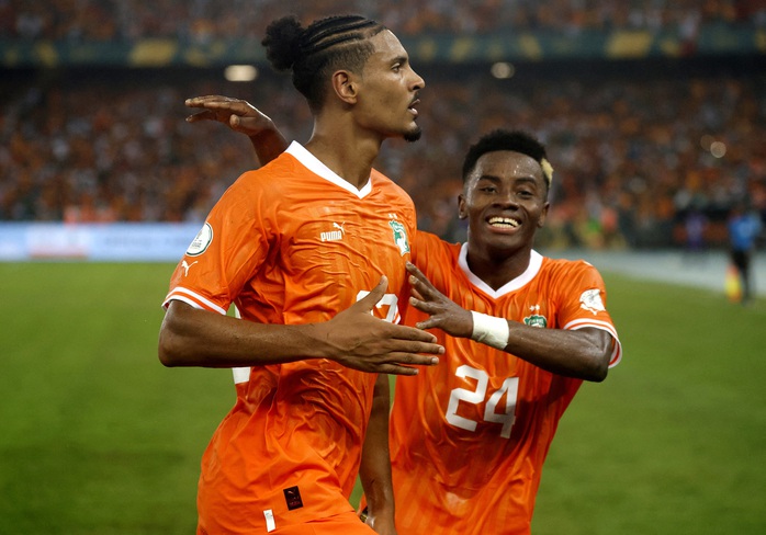 "Chiến binh ung thư" Haller hóa người hùng, Bờ Biển Ngà giành Cúp châu Phi- Ảnh 5. "Chiến binh ung thư" Haller hóa người hùng, Bờ Biển Ngà giành Cúp châu Phi- Ảnh 5.