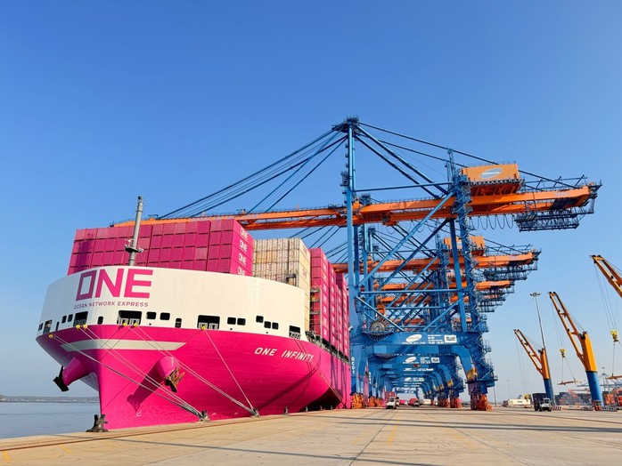 Nhiều tàu container "xông đất" cảng Cái Mép - Thị Vải- Ảnh 1. Nhiều tàu container "xông đất" cảng Cái Mép - Thị Vải- Ảnh 1.