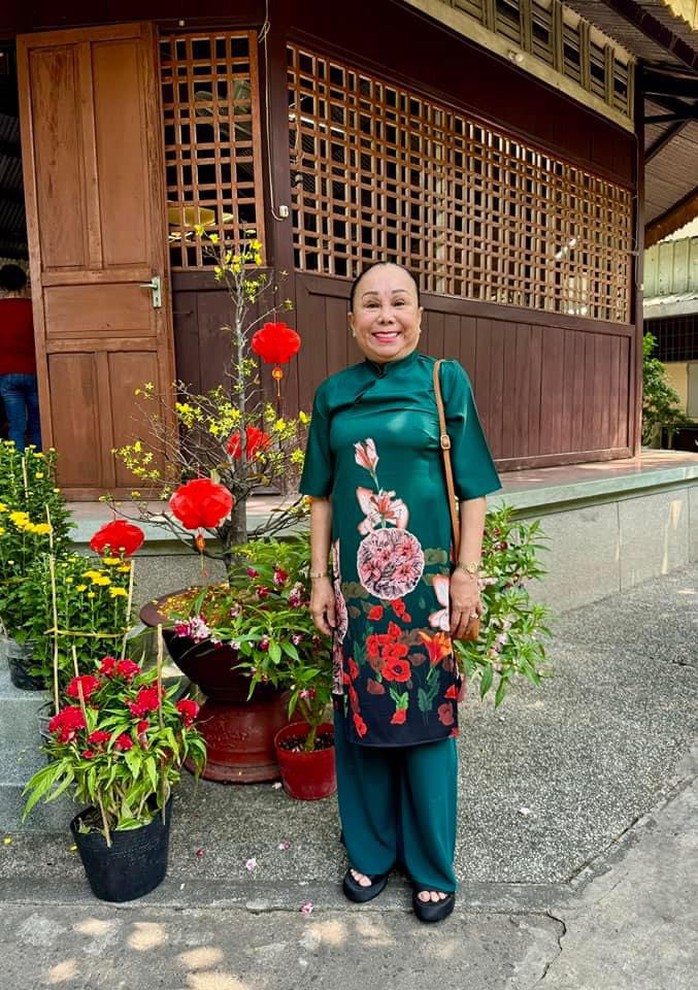 Tết thầy mùng 3, nghệ sĩ cúng gà ra mắt Tổ- Ảnh 6. Tết thầy mùng 3, nghệ sĩ cúng gà ra mắt Tổ- Ảnh 6.