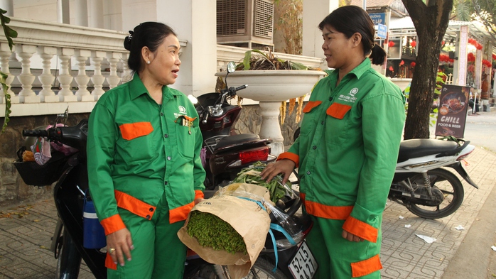 Những lao động làm việc xuyên Tết- Ảnh 2. Những lao động làm việc xuyên Tết- Ảnh 2.