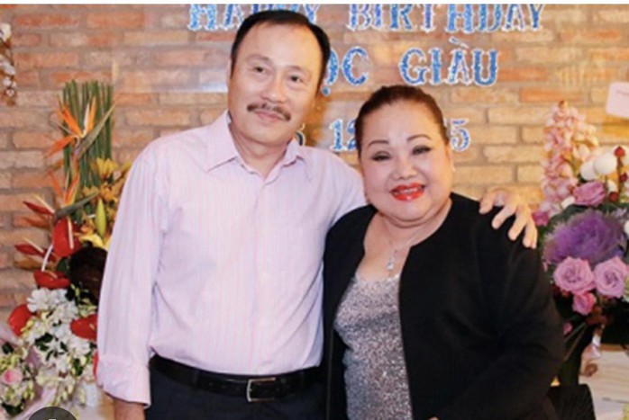 Ngày Valentine trong mắt vợ chồng nghệ sĩ Ngọc Giàu, Cẩm Vân, Lê Tứ- Ảnh 1. Ngày Valentine trong mắt vợ chồng nghệ sĩ Ngọc Giàu, Cẩm Vân, Lê Tứ- Ảnh 1.