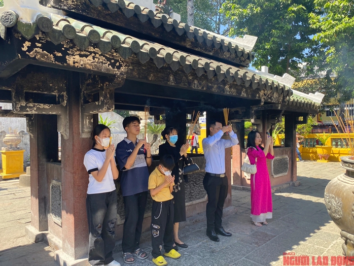Hương sắc mùa Xuân ở cõi thiêng giữa lòng TP HCM- Ảnh 5. Hương sắc mùa Xuân ở cõi thiêng giữa lòng TP HCM- Ảnh 5.