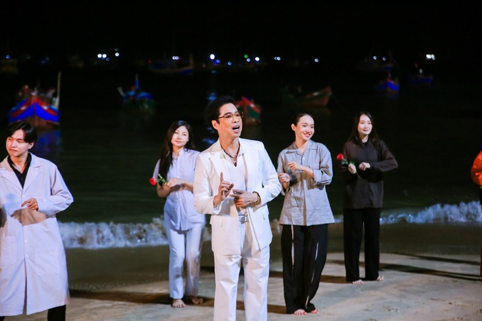 Ngọc Sơn đọc rap siêu chất và tiếp tục tỏ tình dịp Valentine- Ảnh 1. Ngọc Sơn đọc rap siêu chất và tiếp tục tỏ tình dịp Valentine- Ảnh 1.