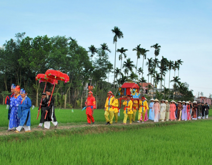 “Xuân sum vầy - Tết sẻ chia”: Nhớ Tết xưa cùng cha về quê nội- Ảnh 1. “Xuân sum vầy - Tết sẻ chia”: Nhớ Tết xưa cùng cha về quê nội- Ảnh 1.