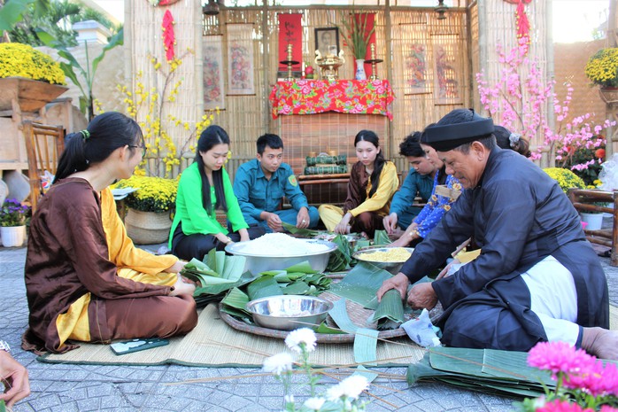 “Xuân sum vầy - Tết sẻ chia”: Nhớ Tết xưa cùng cha về quê nội- Ảnh 5. “Xuân sum vầy - Tết sẻ chia”: Nhớ Tết xưa cùng cha về quê nội- Ảnh 5.