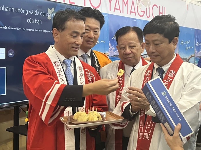 Chủ tịch UBND tỉnh Bình Dương nói về kế hoạch quan trọng năm 2024
- Ảnh 4. Chủ tịch UBND tỉnh Bình Dương nói về kế hoạch quan trọng năm 2024
- Ảnh 4.
