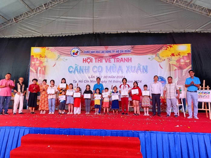 Sân chơi ngày Tết cho con CNVC-LĐ- Ảnh 3. Sân chơi ngày Tết cho con CNVC-LĐ- Ảnh 3.