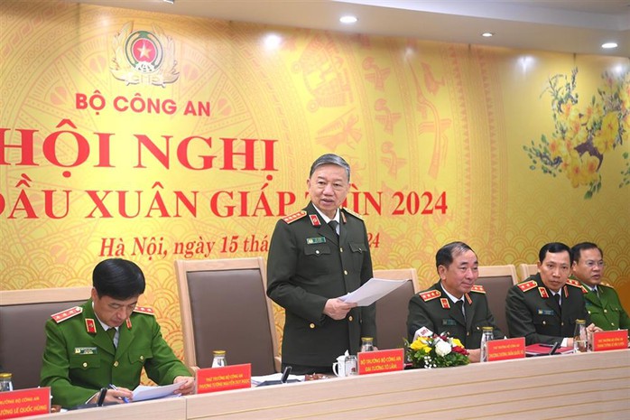 Bộ trưởng Tô Lâm yêu cầu đẩy nhanh điều tra các vụ án tham nhũng- Ảnh 1. Bộ trưởng Tô Lâm yêu cầu đẩy nhanh điều tra các vụ án tham nhũng- Ảnh 1.