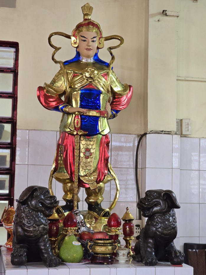 Ngôi chùa 50 năm tọa lạc trên tầng 4 chung cư ở TP HCM- Ảnh 10. Ngôi chùa 50 năm tọa lạc trên tầng 4 chung cư ở TP HCM- Ảnh 10.