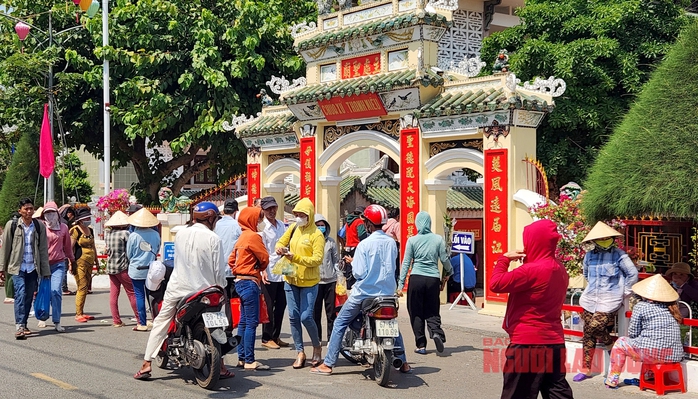 Bất ngờ với lượng khách đến An Giang du xuân- Ảnh 3. Bất ngờ với lượng khách đến An Giang du xuân- Ảnh 3.