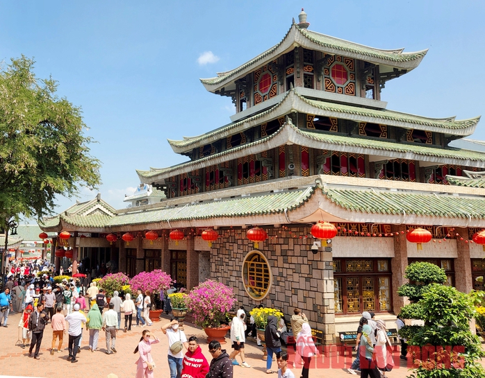 Bất ngờ với lượng khách đến An Giang du xuân- Ảnh 4. Bất ngờ với lượng khách đến An Giang du xuân- Ảnh 4.