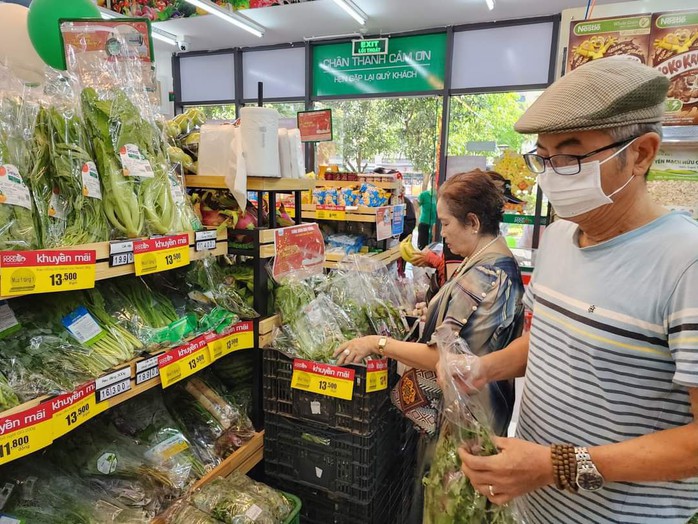 Lãnh đạo TP HCM thăm và chúc Tết tại Saigon Co.op và Satra - Ảnh 1. Lãnh đạo TP HCM thăm và chúc Tết tại Saigon Co.op và Satra - Ảnh 1.