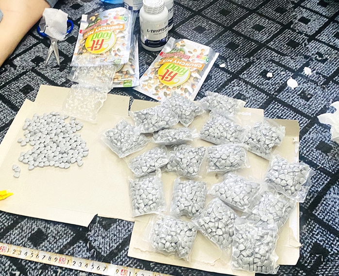 Sự thật ngỡ ngàng trong chiếc thùng carton ở Quảng Bình- Ảnh 2. Sự thật ngỡ ngàng trong chiếc thùng carton ở Quảng Bình- Ảnh 2.