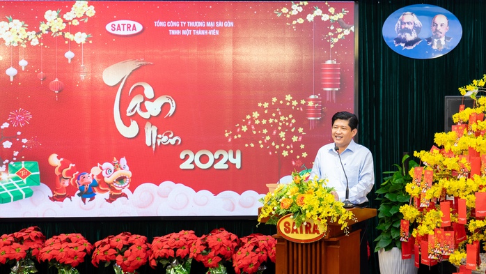 Lãnh đạo TP HCM thăm và chúc Tết tại Saigon Co.op và Satra - Ảnh 4. Lãnh đạo TP HCM thăm và chúc Tết tại Saigon Co.op và Satra - Ảnh 4.