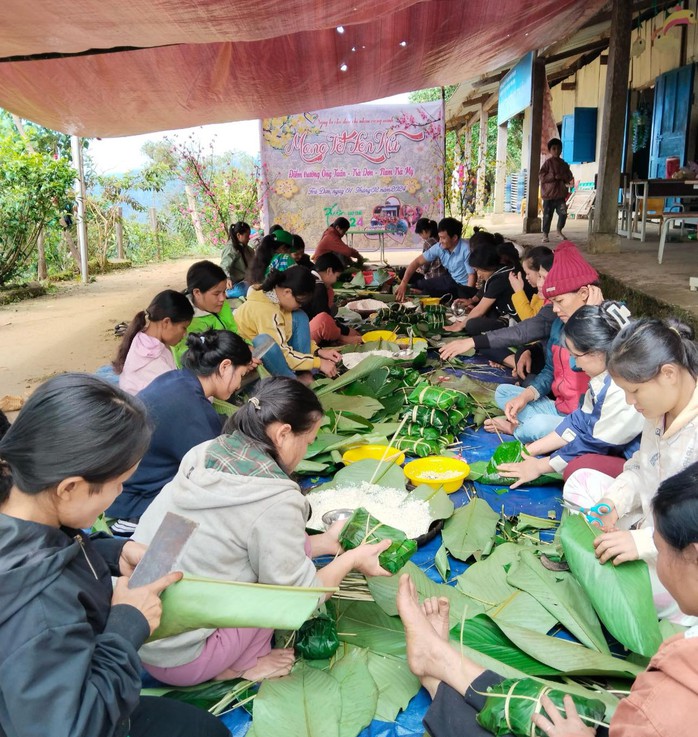 Nguyễn Bình Nam – người đem nụ cười lên núi!- Ảnh 29. Nguyễn Bình Nam – người đem nụ cười lên núi!- Ảnh 29.