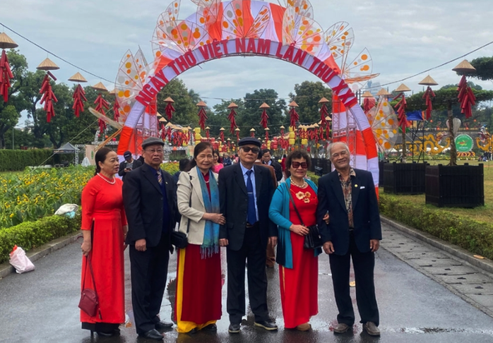 Ngày thơ Việt Nam 22 - "Bản hòa âm đất nước" tôn vinh tinh thần đại đoàn kết dân tộc- Ảnh 3.