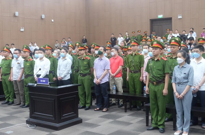 Nhìn lại 2 đại án phòng chống dịch COVID-19- Ảnh 3.