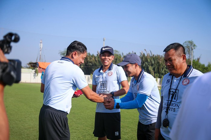 HLV Phùng Thanh Phương vượt thử thách khó trong năm 2024- Ảnh 2. HLV Phùng Thanh Phương vượt thử thách khó trong năm 2024- Ảnh 2.