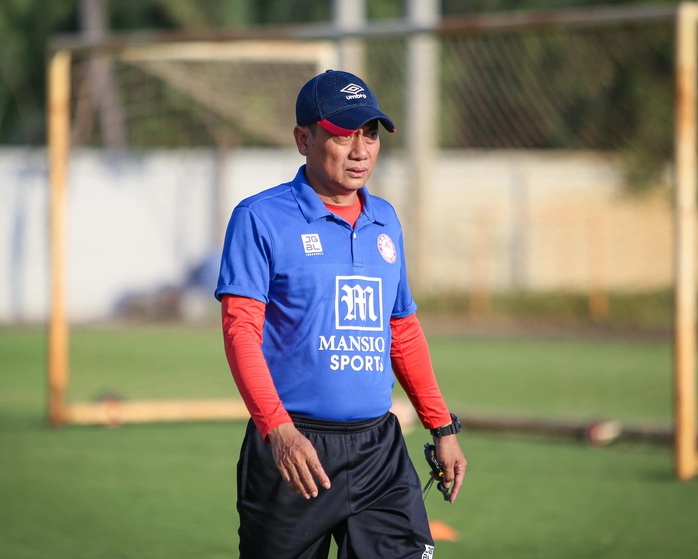 HLV Phùng Thanh Phương vượt thử thách khó trong năm 2024- Ảnh 5. HLV Phùng Thanh Phương vượt thử thách khó trong năm 2024- Ảnh 5.