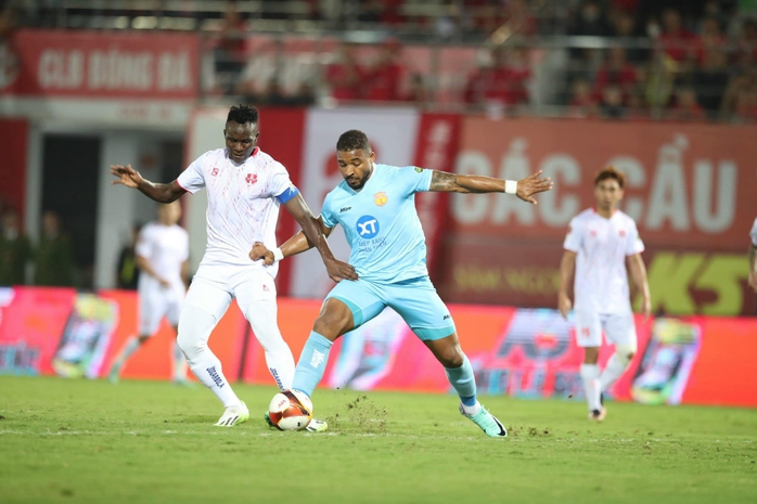 Thắng đậm Hải Phòng, CLB Nam Định vững ngôi đầu V-League- Ảnh 5. Thắng đậm Hải Phòng, CLB Nam Định vững ngôi đầu V-League- Ảnh 5.