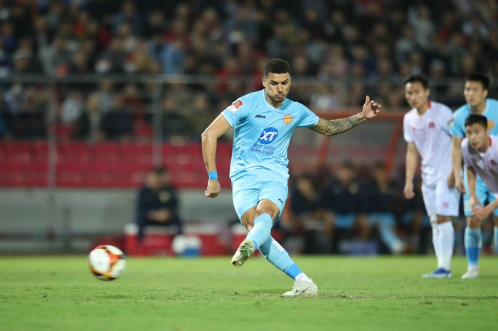 Thắng đậm Hải Phòng, CLB Nam Định vững ngôi đầu V-League- Ảnh 3. Thắng đậm Hải Phòng, CLB Nam Định vững ngôi đầu V-League- Ảnh 3.