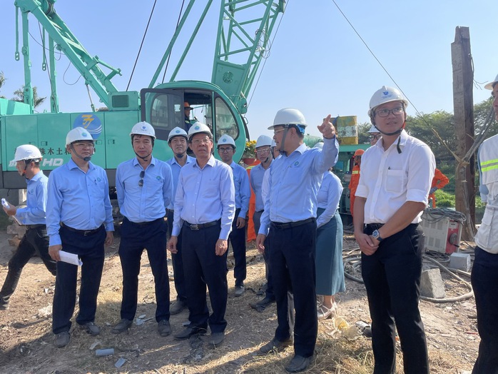 Đề nghị hoàn thành tuyến kênh dài nhất TP HCM dịp 30-4-2025- Ảnh 4. Đề nghị hoàn thành tuyến kênh dài nhất TP HCM dịp 30-4-2025- Ảnh 4.