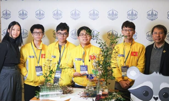 Vinh danh em Lê Minh Đức, huy chương vàng Olympic Dự án Hoá học quốc tế- Ảnh 2. Vinh danh em Lê Minh Đức, huy chương vàng Olympic Dự án Hoá học quốc tế- Ảnh 2.