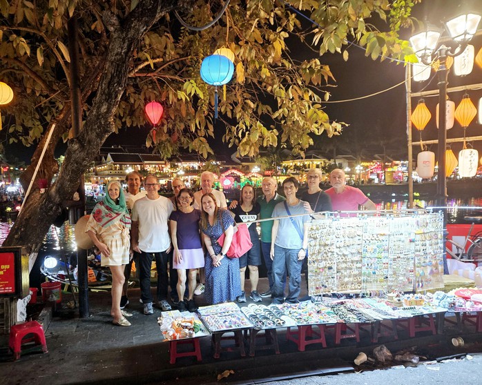 DIỄN ĐÀN "ĐỂ THU HÚT KHÁCH QUỐC TẾ TRỞ LẠI": Ngoài cảnh đẹp còn cần có văn hóa bản địa độc đáo- Ảnh 1. DIỄN ĐÀN "ĐỂ THU HÚT KHÁCH QUỐC TẾ TRỞ LẠI": Ngoài cảnh đẹp còn cần có văn hóa bản địa độc đáo- Ảnh 1.