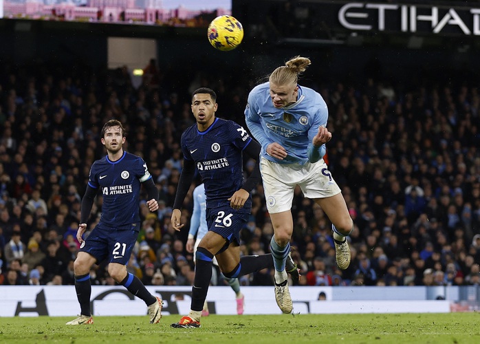Thoát thua Chelsea, Man City lo hết cơ hội giữ cúp vô địch- Ảnh 2. Thoát thua Chelsea, Man City lo hết cơ hội giữ cúp vô địch- Ảnh 2.