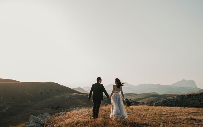 Tuần này khá đỏ tình đối với những người sinh ra trong cung hoàng đạo như Bạch Dương, Kim Ngưu, Cự Giải, Song Tử… Ảnh: alevinegroup.com Tuần này khá đỏ tình đối với những người sinh ra trong cung hoàng đạo như Bạch Dương, Kim Ngưu, Cự Giải, Song Tử… Ảnh: alevinegroup.com