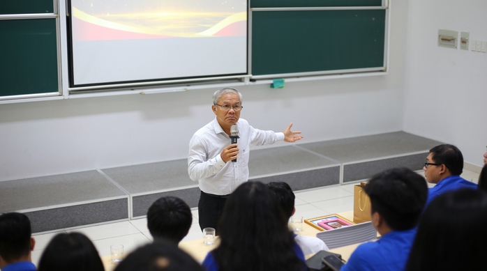Đổi mới phương thức giáo dục lý luận cho lớp trẻ- Ảnh 1. Đổi mới phương thức giáo dục lý luận cho lớp trẻ- Ảnh 1.