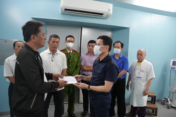 Kết quả kiểm tra nồng độ cồn tài xế trong vụ tai nạn làm 3 người chết trên tuyến cao tốc- Ảnh 1. Kết quả kiểm tra nồng độ cồn tài xế trong vụ tai nạn làm 3 người chết trên tuyến cao tốc- Ảnh 1.