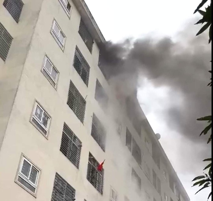 Cháy tại tòa chung cư vào ngày vía Thần Tài- Ảnh 1. Cháy tại tòa chung cư vào ngày vía Thần Tài- Ảnh 1.