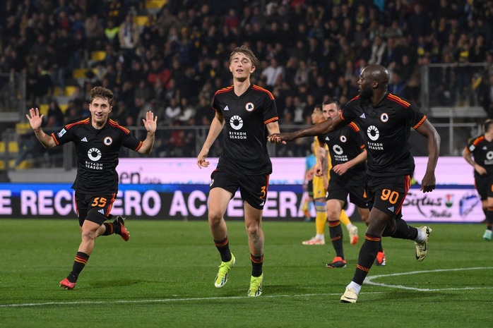 AC Milan thua đậm, vuột cơ hội giành ngôi nhì Serie A- Ảnh 5. AC Milan thua đậm, vuột cơ hội giành ngôi nhì Serie A- Ảnh 5.