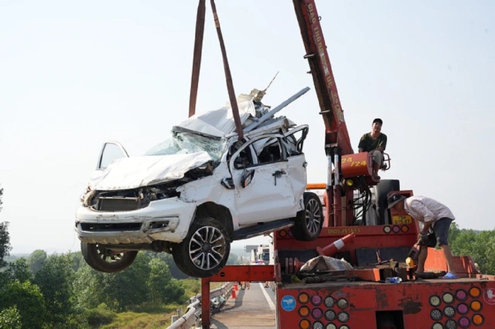 Vụ tai nạn 3 người chết trên cao tốc Cam Lộ - La Sơn: Chuyến du xuân định mệnh- Ảnh 4. Vụ tai nạn 3 người chết trên cao tốc Cam Lộ - La Sơn: Chuyến du xuân định mệnh- Ảnh 4.