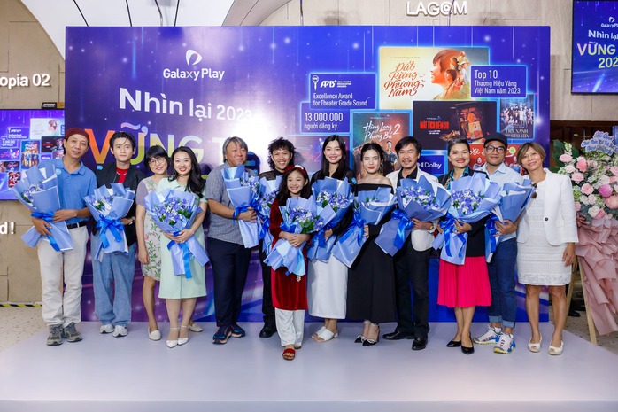 Diễn viên Kiều Trinh: "Tôi được Tổ thương!"- Ảnh 8. Diễn viên Kiều Trinh: "Tôi được Tổ thương!"- Ảnh 8.