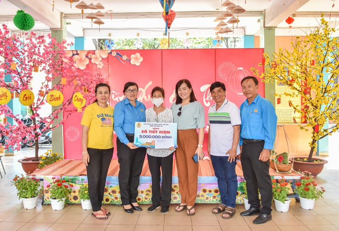 Chăm lo thiết thực cho người lao động đón Tết xa quê- Ảnh 4. Chăm lo thiết thực cho người lao động đón Tết xa quê- Ảnh 4.