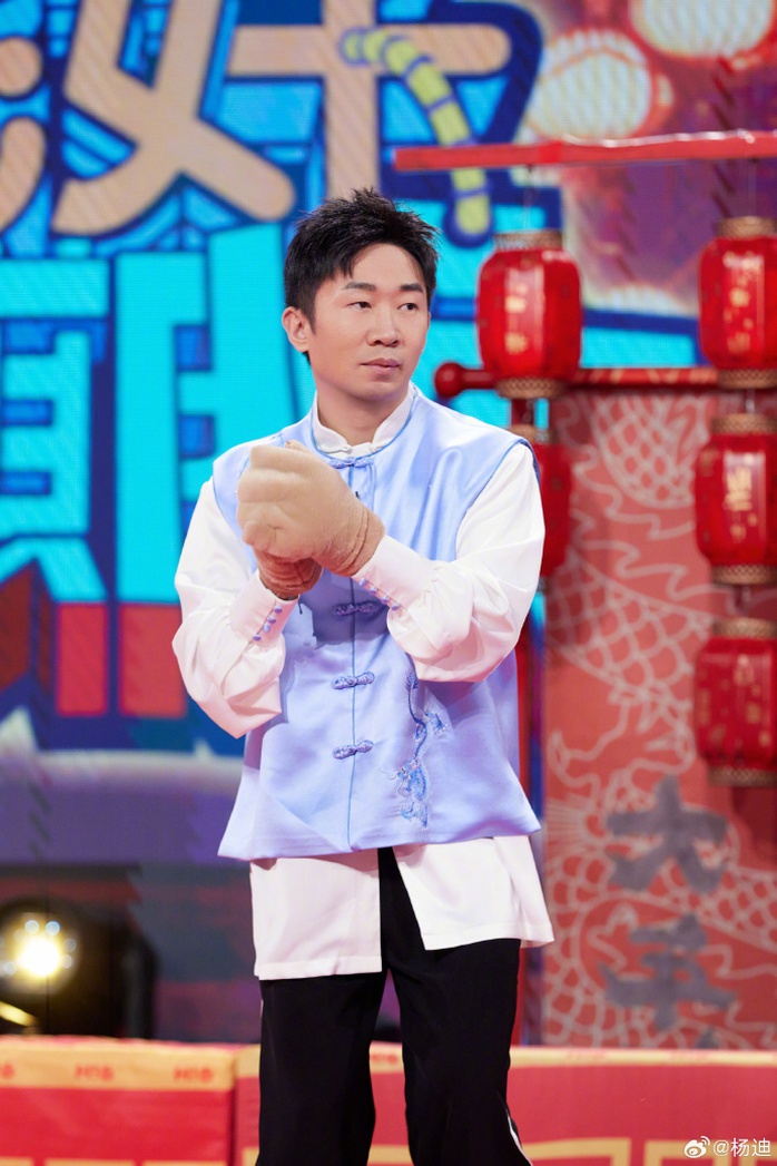 Showbiz Hoa ngữ: Hóa mỹ nam nhờ trang điểm gây sốc!- Ảnh 6.