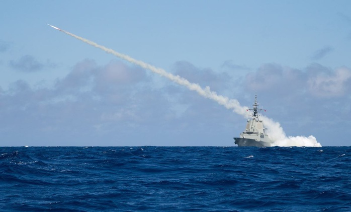 Tàu khu trục HMAS Hobart của Hải quân Úc trong một cuộc tập trận Ảnh: HẢI QUÂN ÚC Tàu khu trục HMAS Hobart của Hải quân Úc trong một cuộc tập trận Ảnh: HẢI QUÂN ÚC