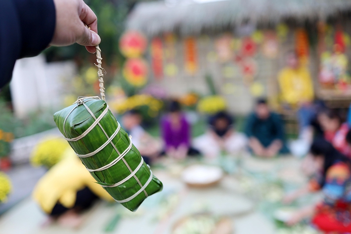“Xuân sum vầy - Tết sẻ chia”: "Lá lành đùm lá rách, lá rách đùm lá nát"- Ảnh 1.