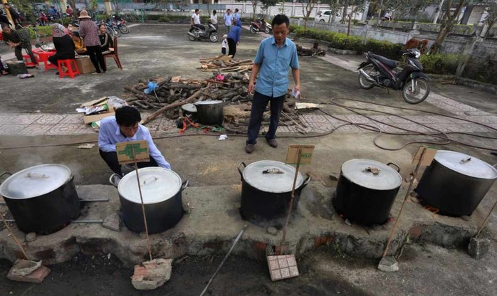 Gói 1.899 chiếc bánh chưng dâng lễ giỗ vua Mai Hắc Đế- Ảnh 5.