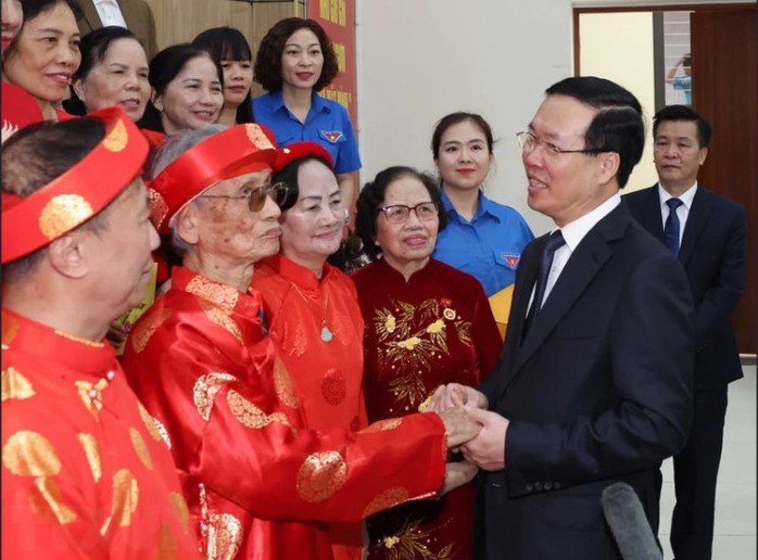 Chủ tịch nước Võ Văn Thưởng dâng hương tưởng niệm Đức vua An Dương Vương- Ảnh 3. Chủ tịch nước Võ Văn Thưởng dâng hương tưởng niệm Đức vua An Dương Vương- Ảnh 3.