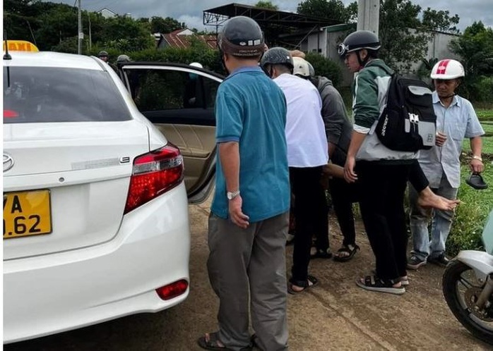 Bắt tạm giam 2 học sinh để điều tra về hành vi giết người- Ảnh 1. Bắt tạm giam 2 học sinh để điều tra về hành vi giết người- Ảnh 1.